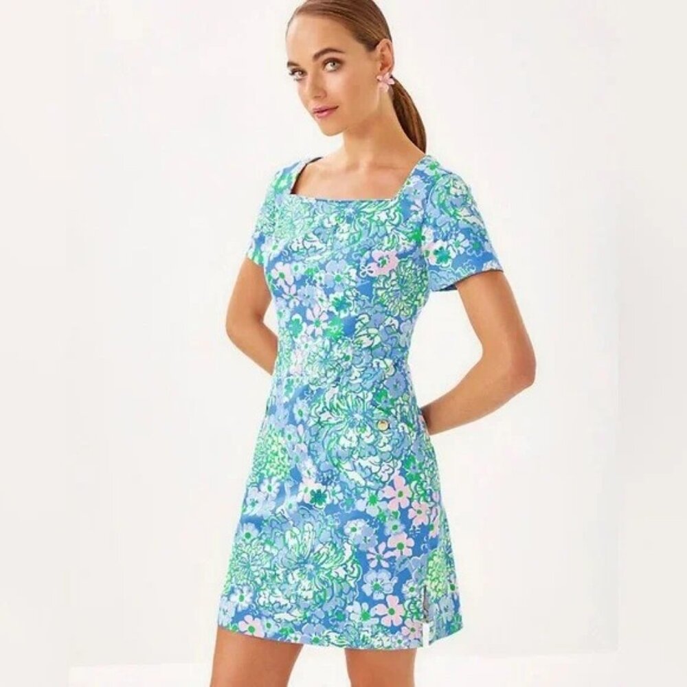 Lilly Pulitzer Short Sleeved Lilly Dress Women's Size 8 Sunwashed Blue Plumes